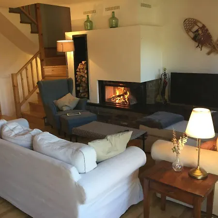 Casa Pareada En Con Excelentes Vistas Ger