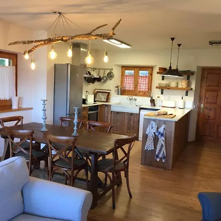 Casa Pareada En Con Excelentes Vistas Holiday home *